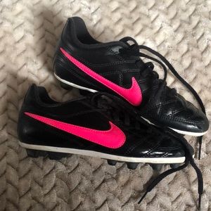 Girls Nike Soccer Cleats